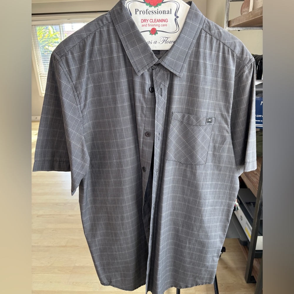 O’Neill Men’s Button Down Shirt Sz L